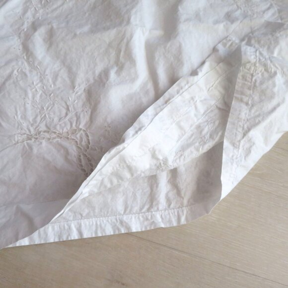 Pair of 2 Battenburg Lace Embroidered Standard Pillowcase Slip Cover Floral VTG - Picture 4 of 9